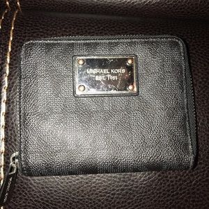 Michael Kors Logo Wallet
